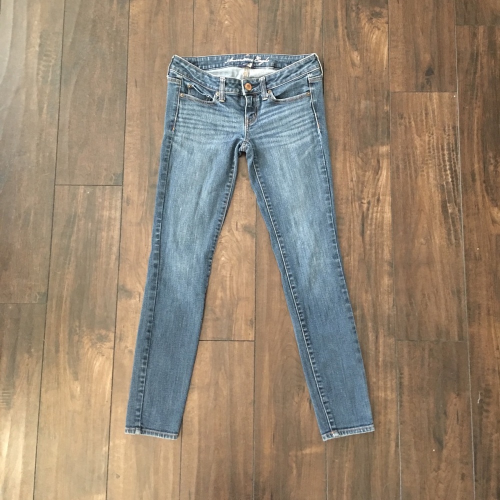 American eagle medium wash skinny jeans